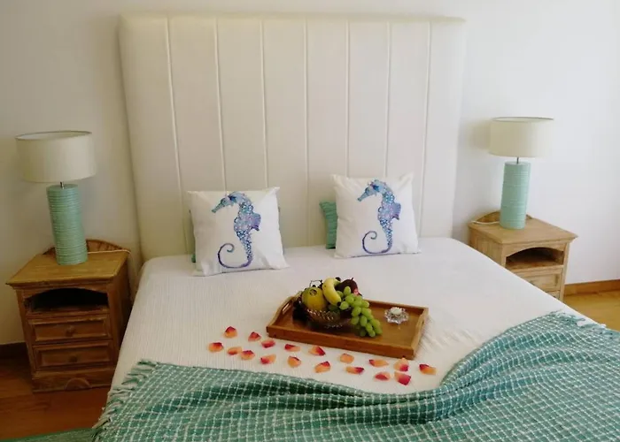 アパート 2 Bed Flat - Sleeps 4 - Parking - Wifi ナザレ